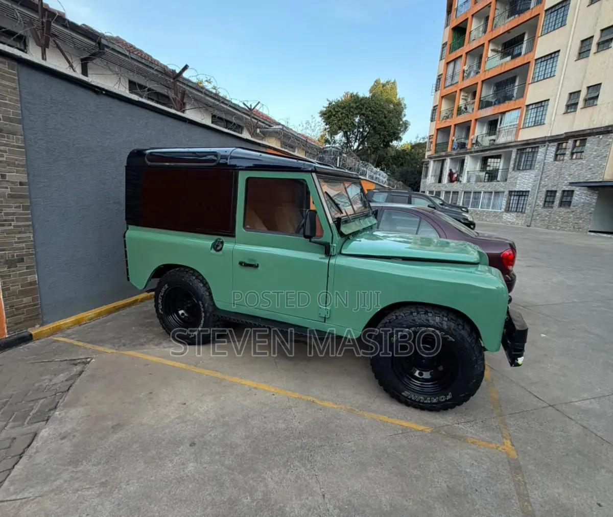 Land Rover Defender 1979 Blue