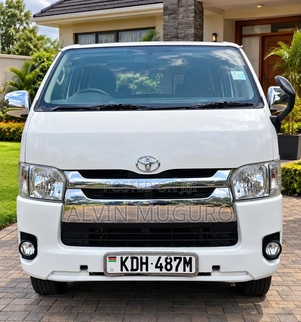 Toyota HiAce 2015 White