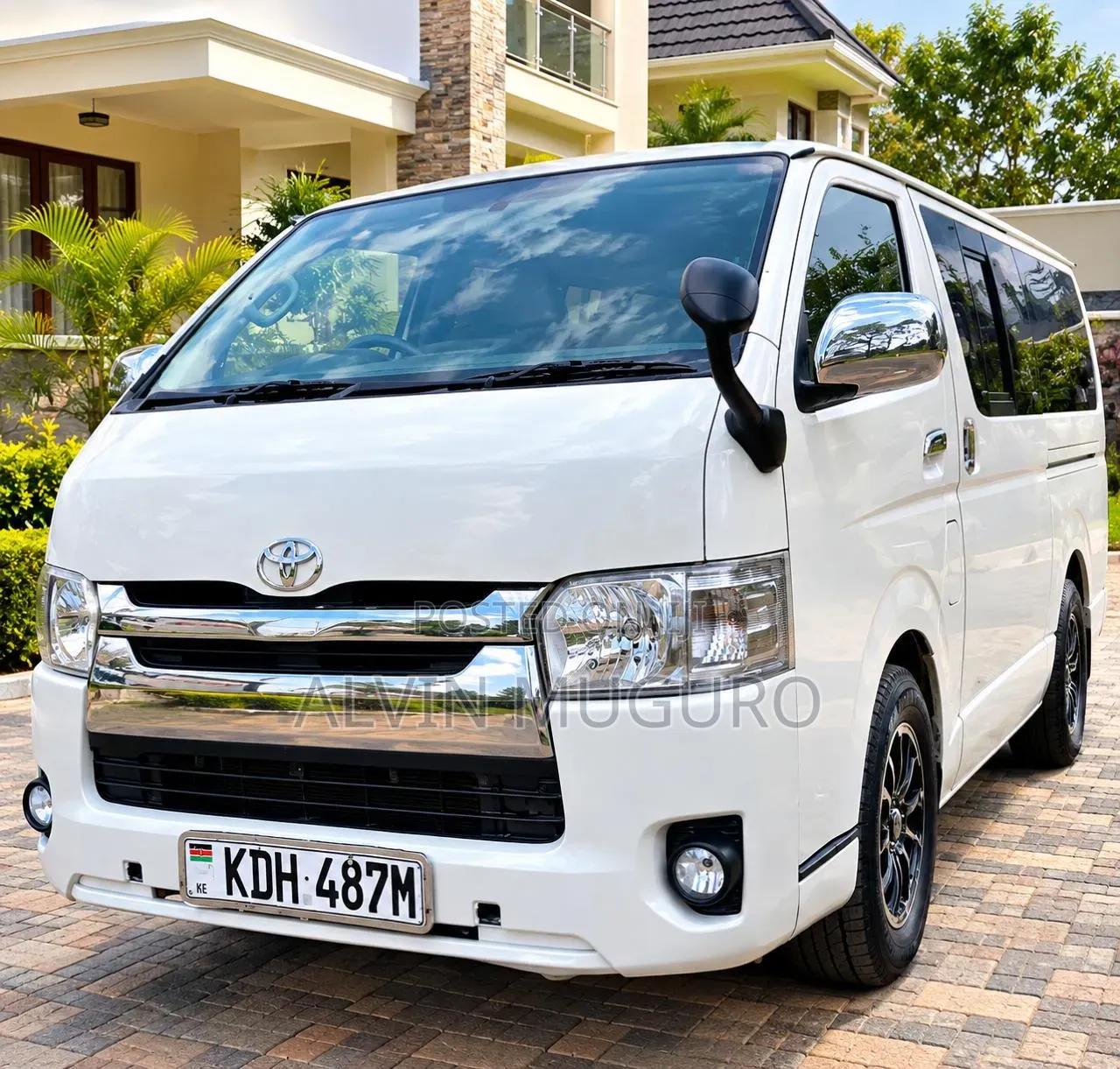 Toyota HiAce 2015 White