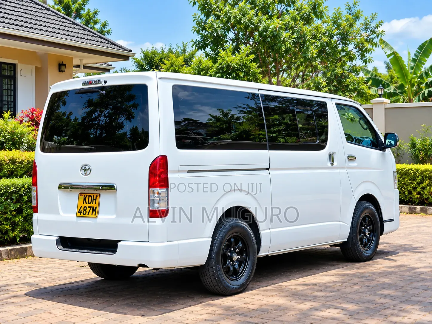 Toyota HiAce 2015 White