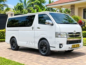 Toyota HiAce 2015 White