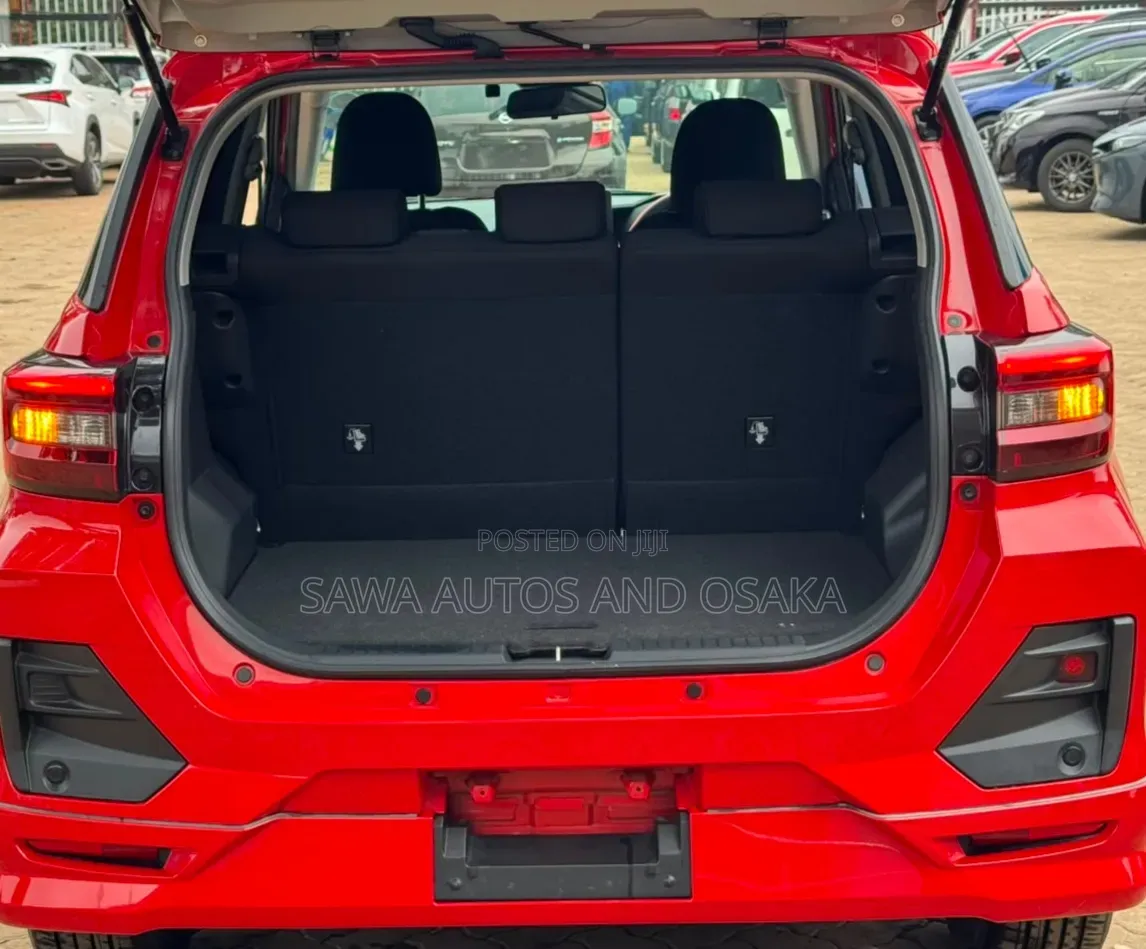 Daihatsu Rocky 2019 Orange