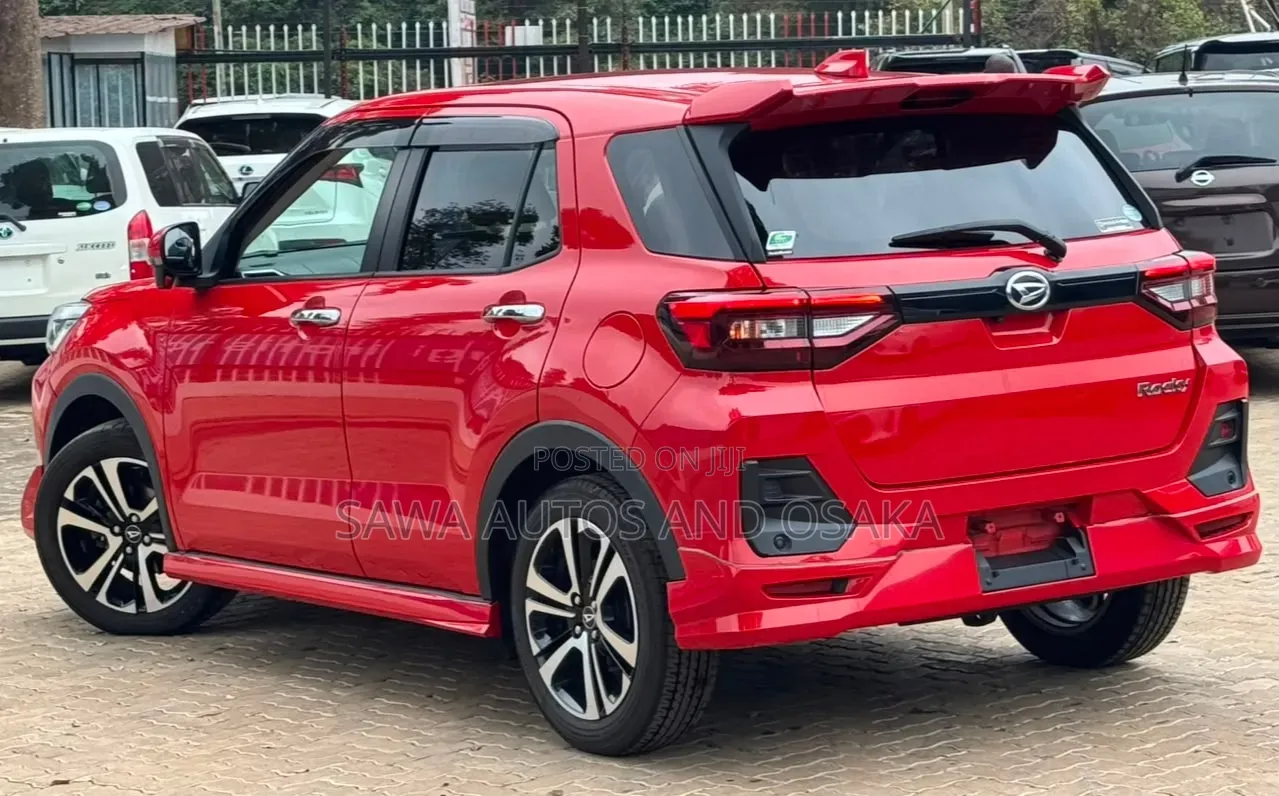 Daihatsu Rocky 2019 Orange