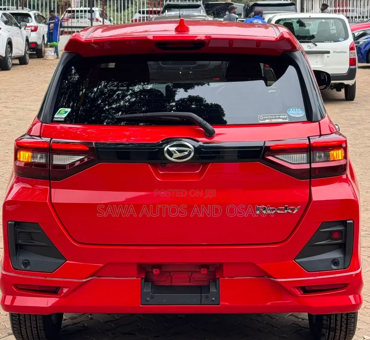 Daihatsu Rocky 2019 Orange