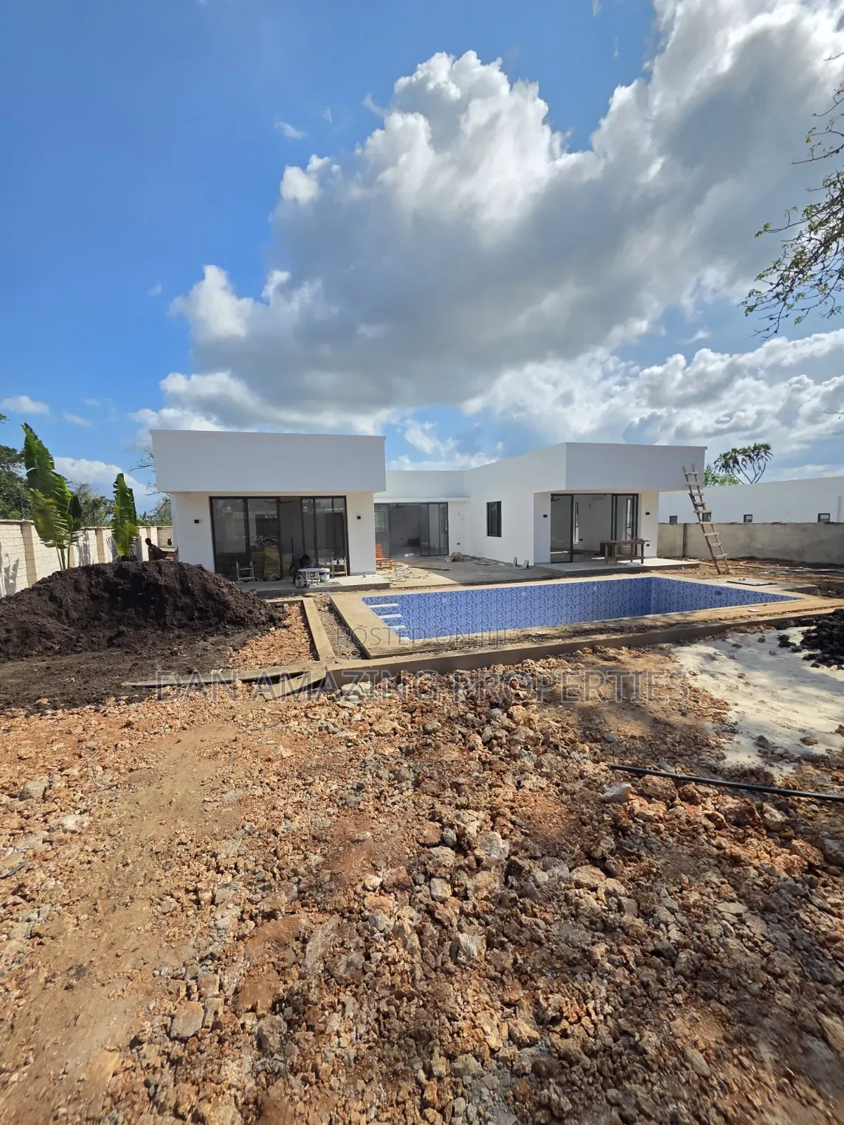 3bdrm Villa in Galu On 1/4 Acre, Diani for sale