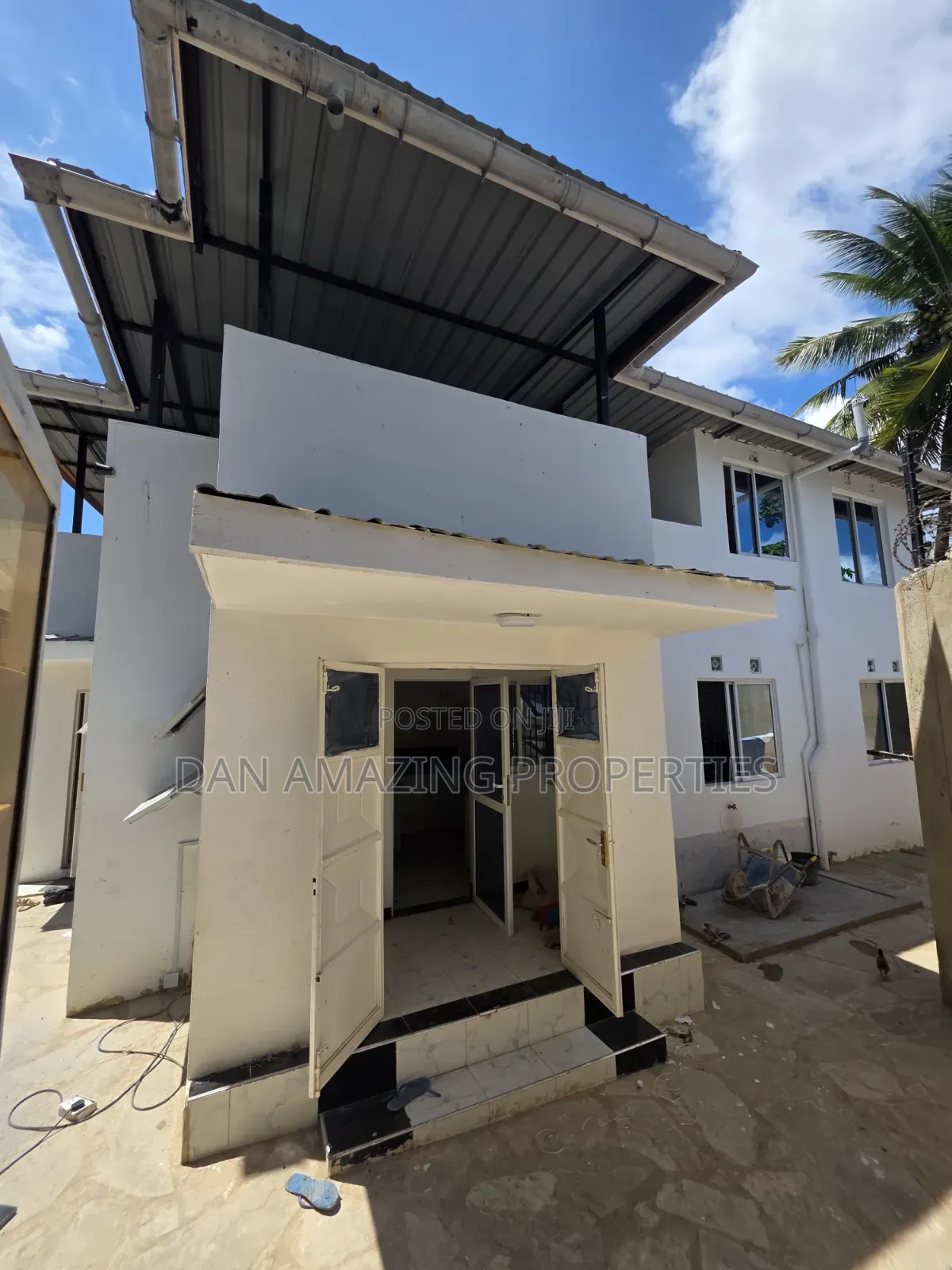 4bdrm Maisonette in Kombani, Tiwi for rent