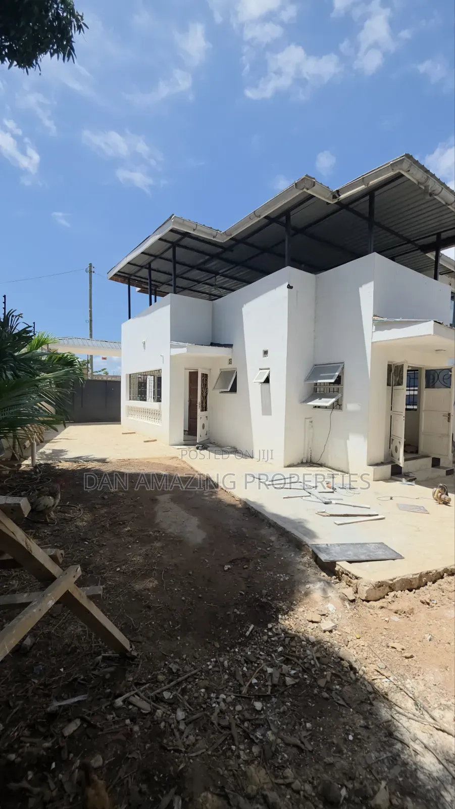 4bdrm Maisonette in Kombani, Tiwi for rent
