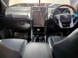 Toyota Land Cruiser Prado 2015 Gray