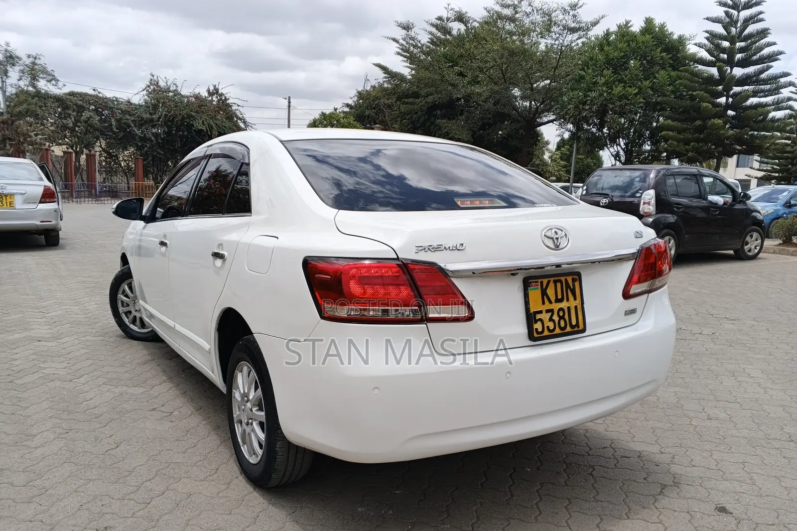 Toyota Premio 2017 White