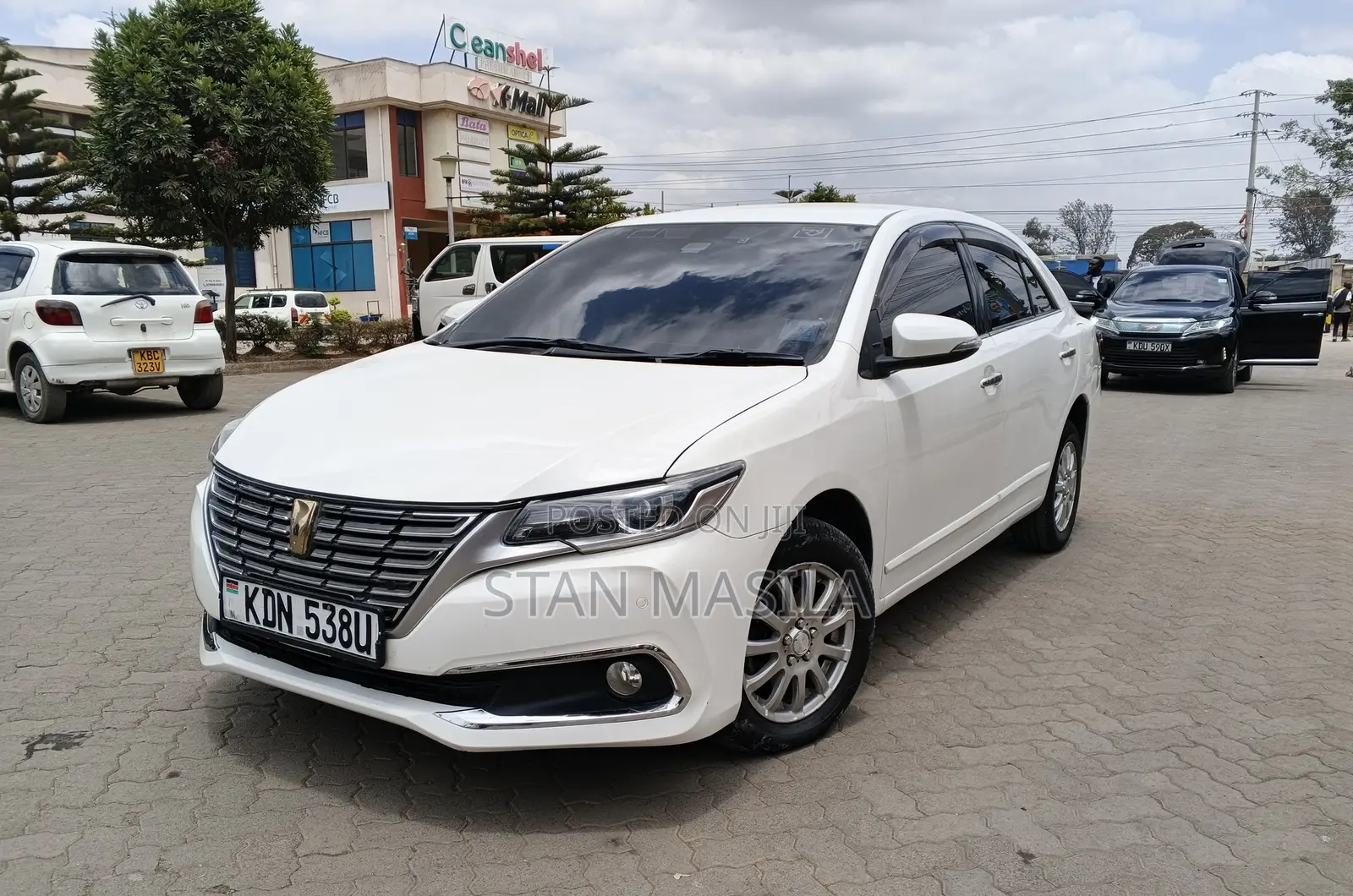Toyota Premio 2017 White