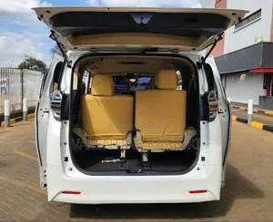 Toyota Vellfire 2018 White