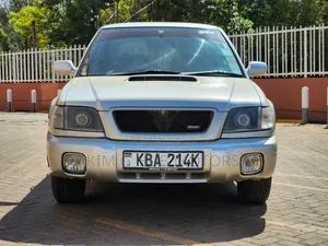Subaru Forester 2.0 S 2000 Silver