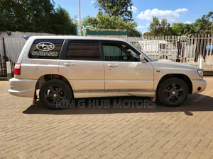 Subaru Forester 2.0 S 2000 Silver
