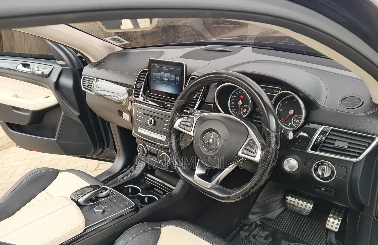 Mercedes-Benz GLE-Class 2016 Blue