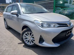 Toyota Corolla Fielder 1.5 Petrol AWD 2019 Silver