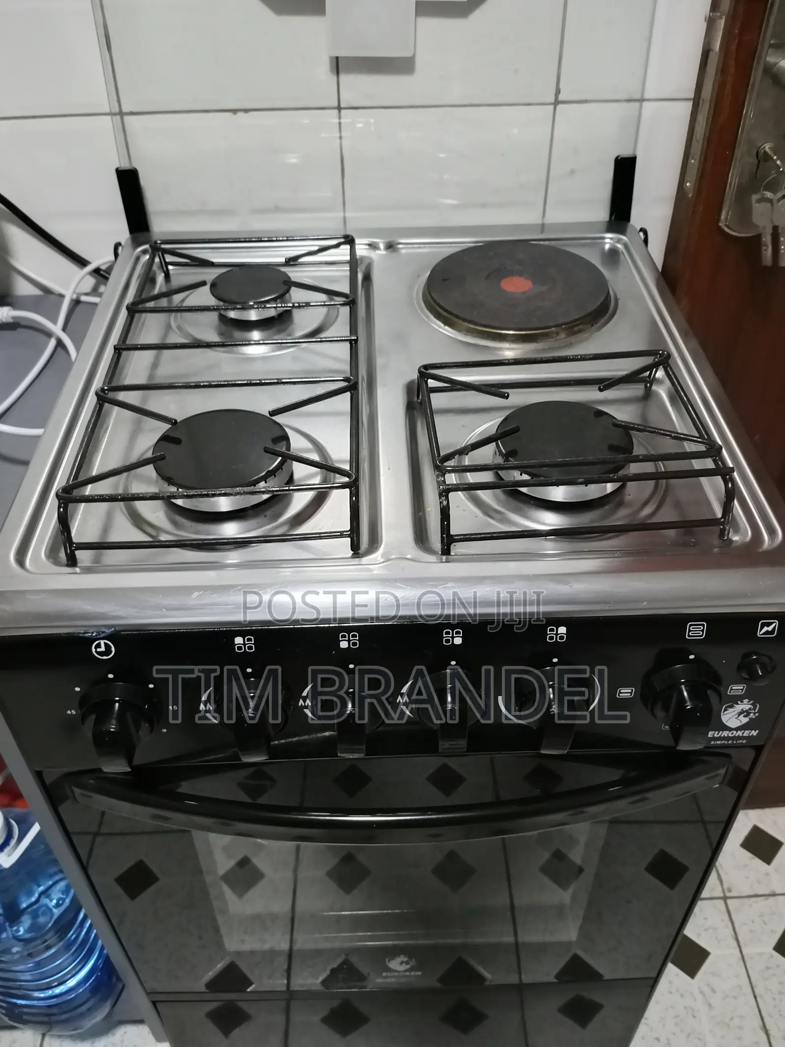 Gas Cooker With Oven