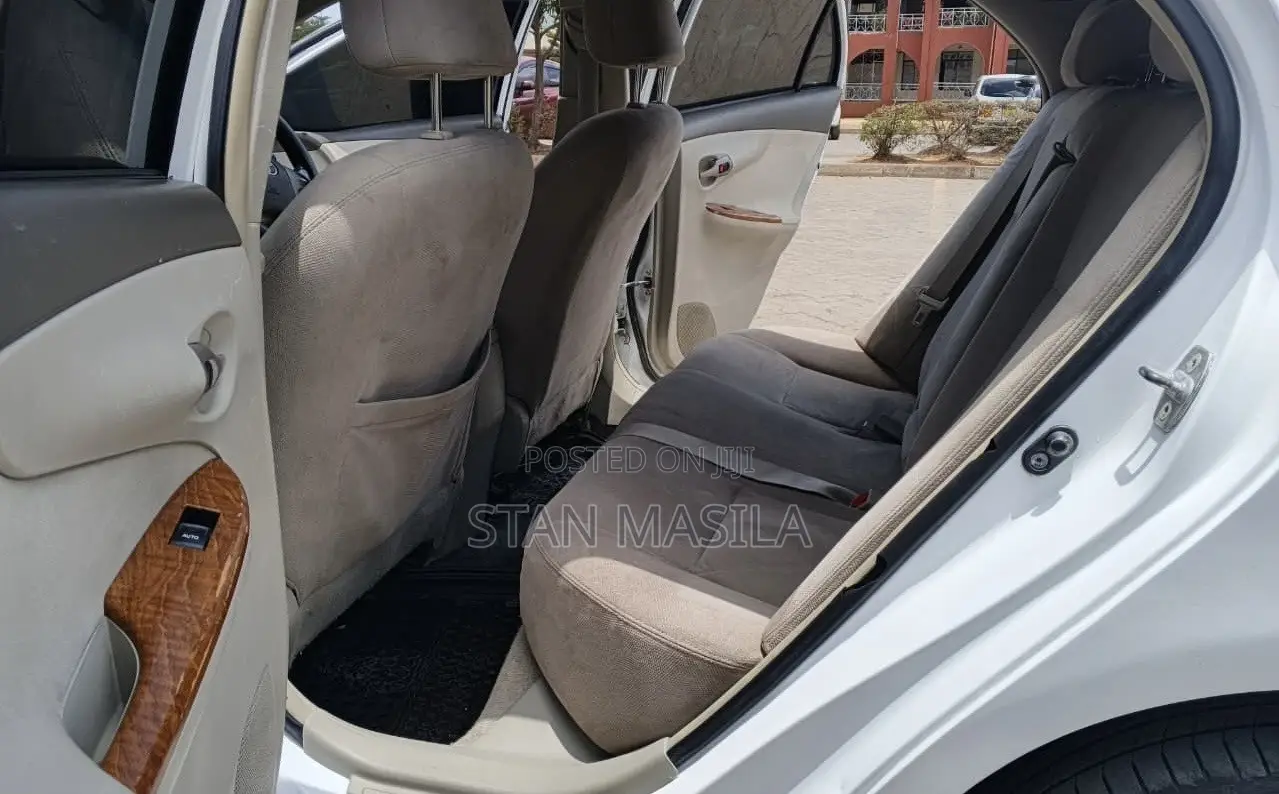 Toyota Axio 2011 White