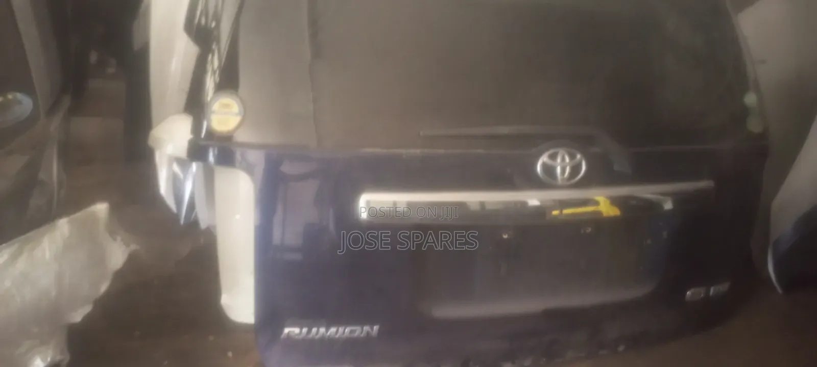 Toyota Rumion Tail Gate