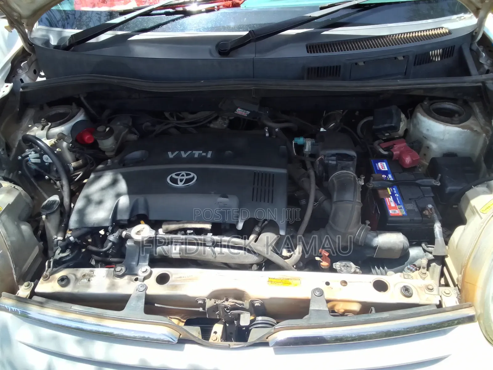 Toyota Sienta 1.5 FWD 2010 Pearl