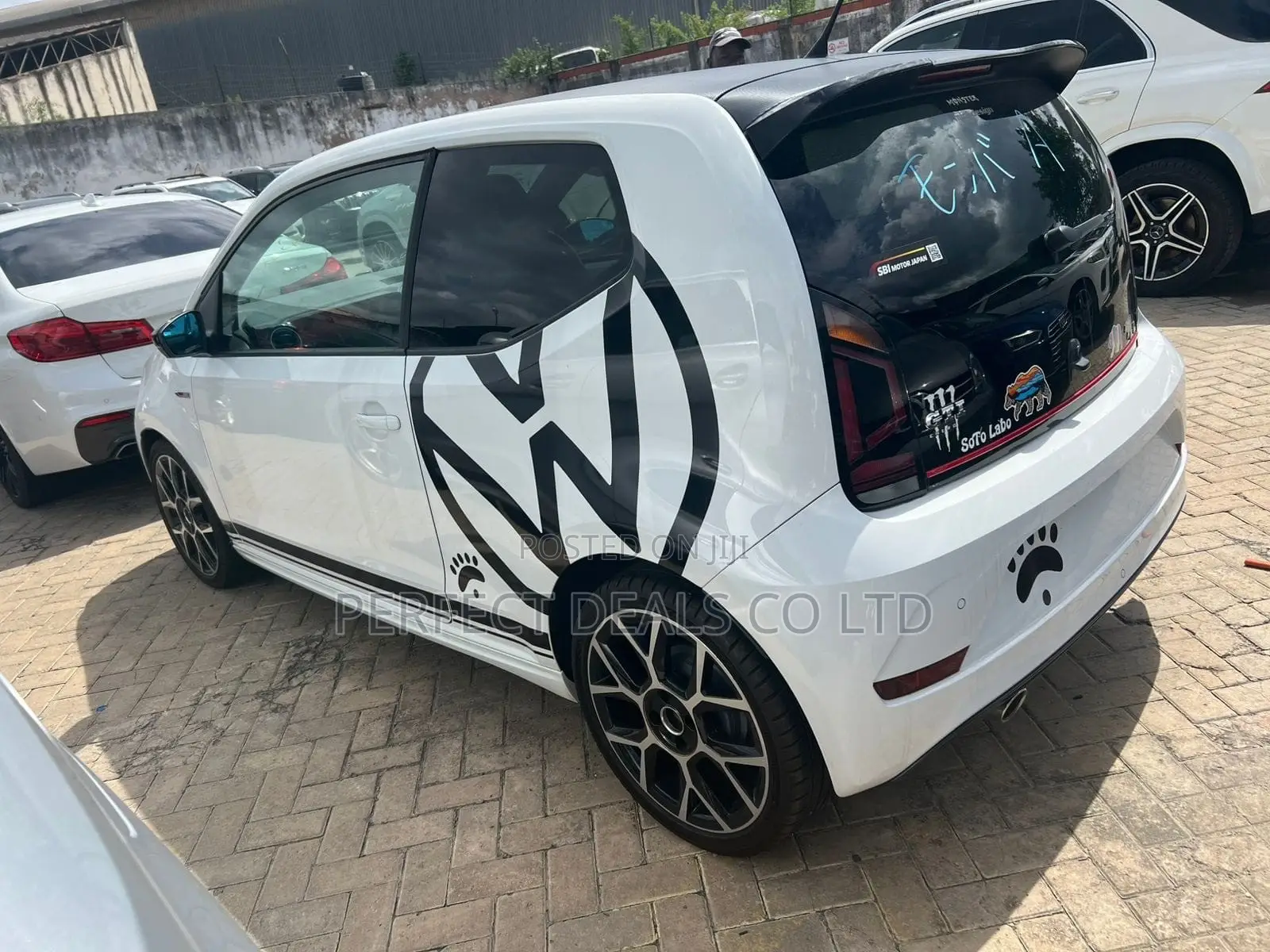 Volkswagen Up 2018 White