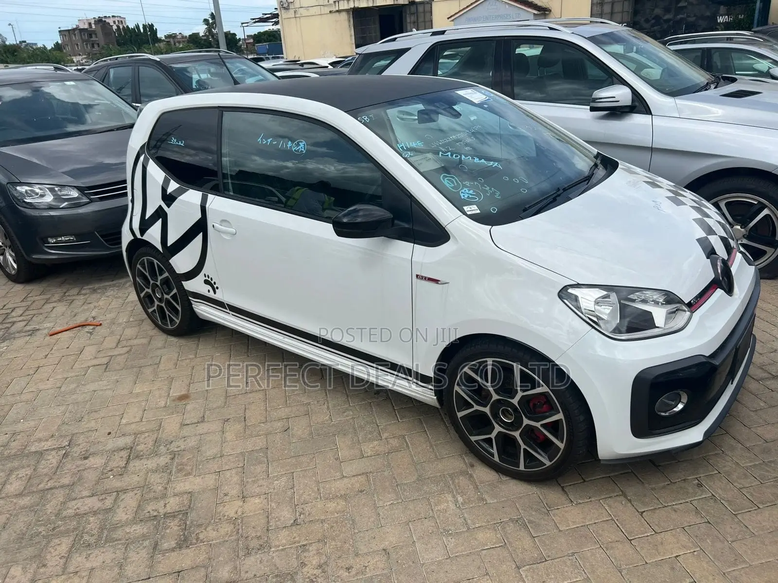 Volkswagen Up 2018 White