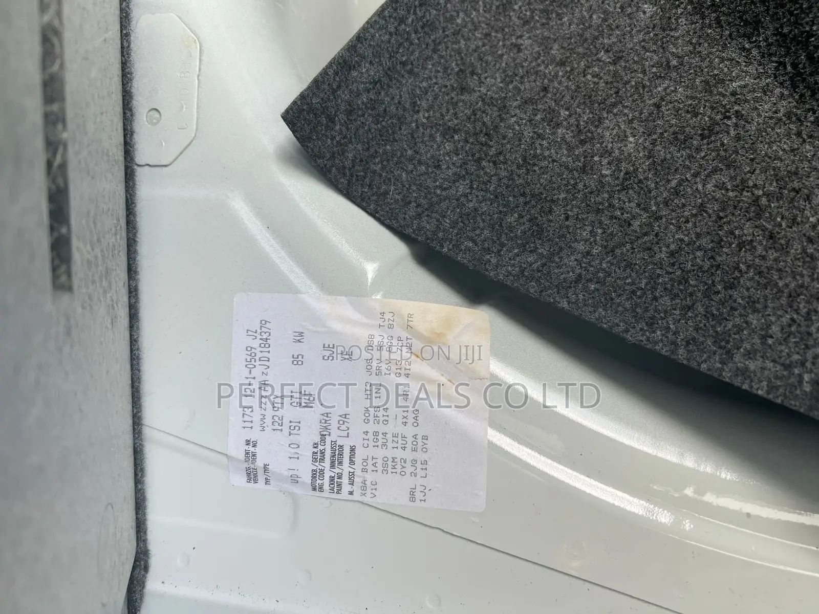 Volkswagen Up 2018 White