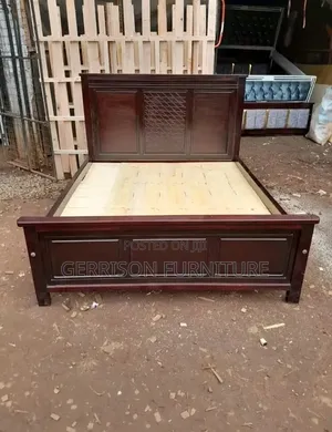 Classic 5x6 Mahogany Brown Hardwood Bed Frame