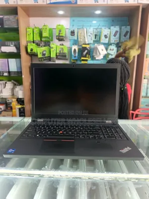 Laptop Lenovo ThinkPad P15s 32GB Intel Core i7 SSD 512GB