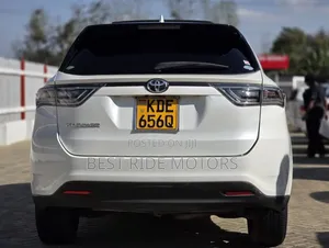Toyota Harrier 2.0 2015 Pearl