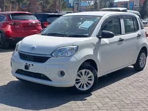 Toyota Passo 1.0 FWD 2019 White