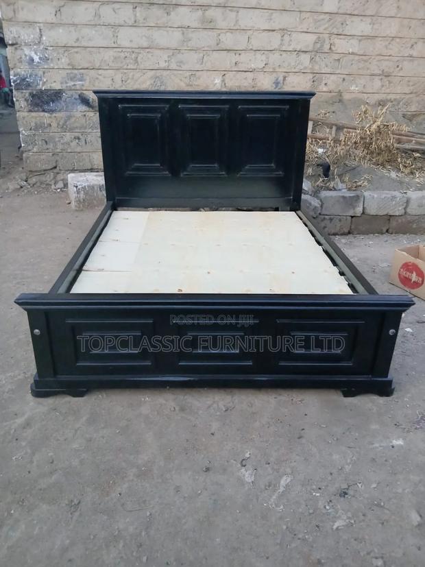 5x6 Black Panel Bed 3D HQ - thumbnail 2