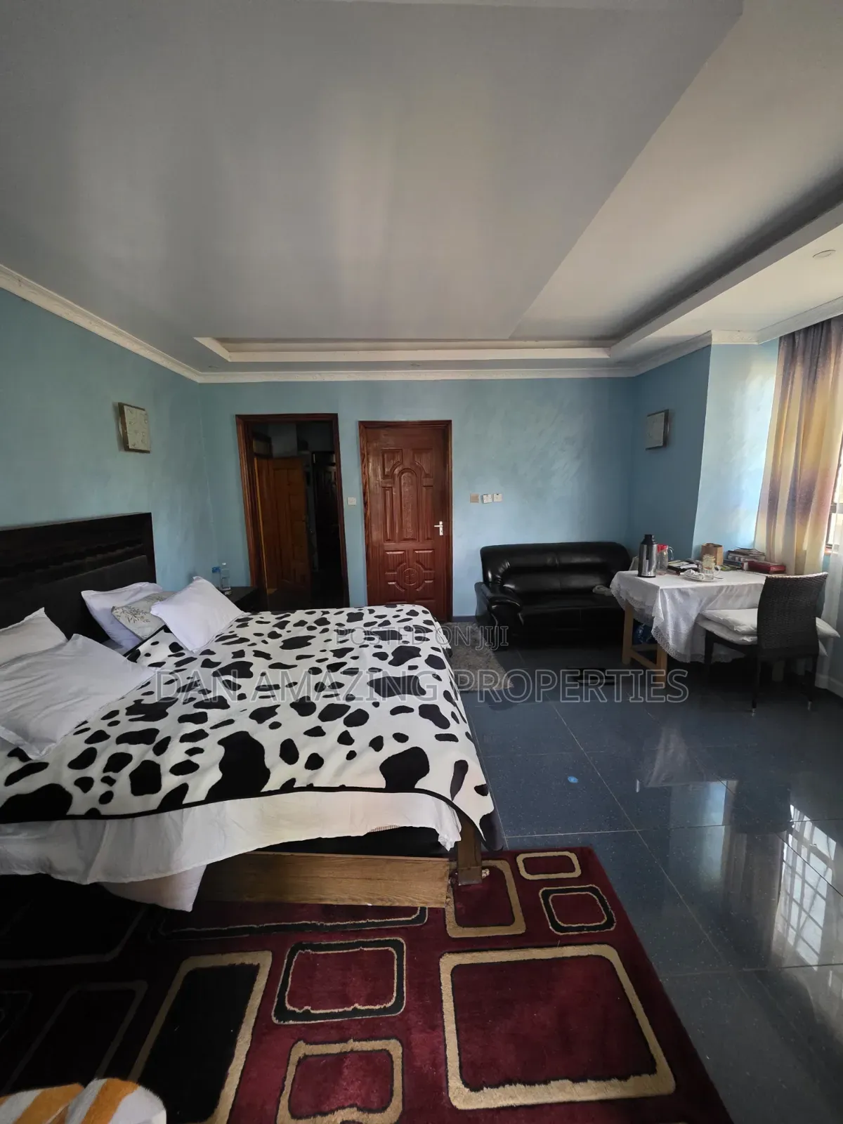 5bdrm Maisonette in Airport Rd On 1/4, Gateway Mall Area for sale
