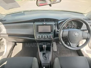 Toyota Axio 1.5 G 4WD 2019 Silver