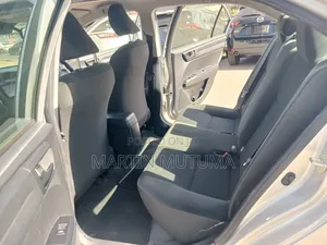 Toyota Axio 1.5 G 4WD 2019 Silver