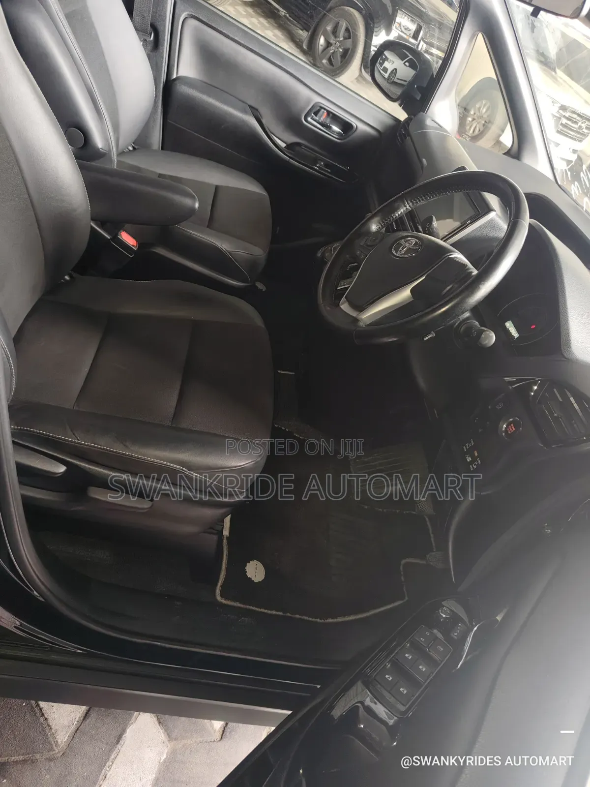 Toyota Noah 2.0 AWD (7 Seater) 2020 Black