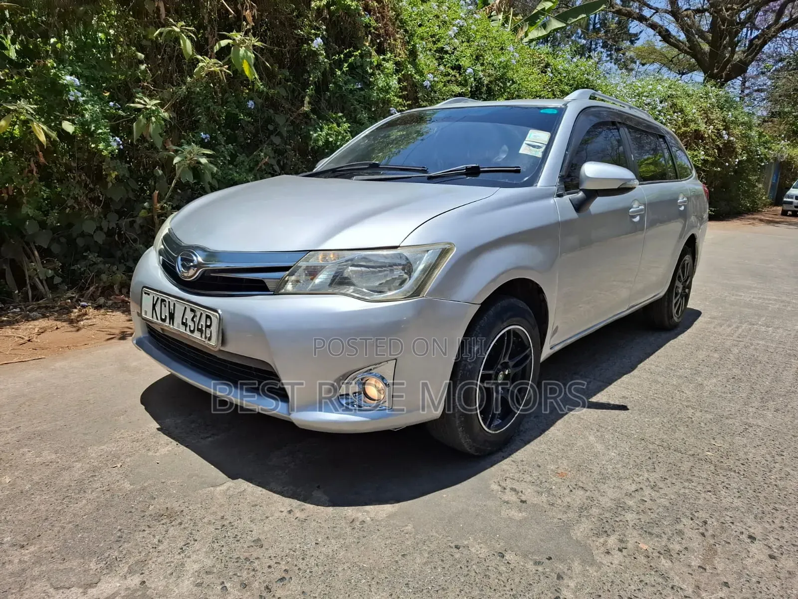 Toyota Corolla Fielder 1.5 Petrol FWD 2013