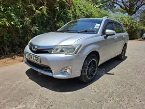 Toyota Corolla Fielder 1.5 Petrol FWD 2013