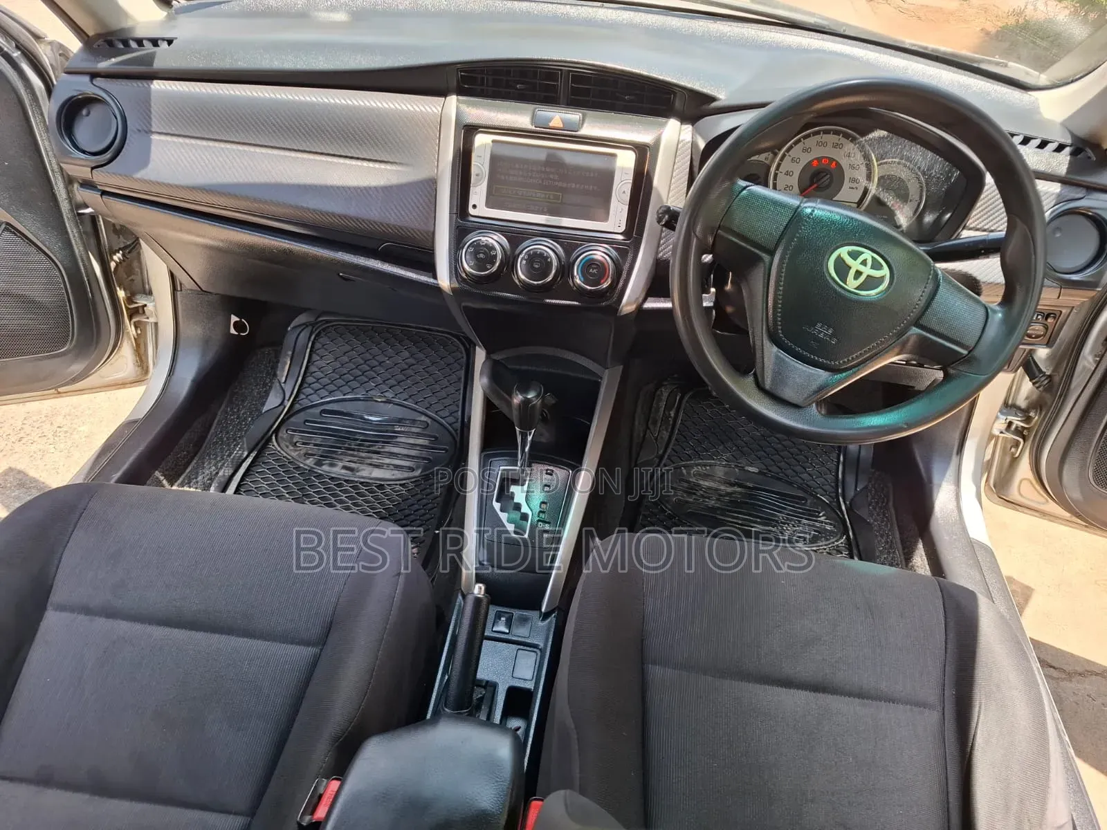 Toyota Corolla Fielder 1.5 Petrol FWD 2013