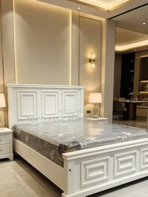 5x6+mattress White Panel Bed Hardwood With Quality Finishing