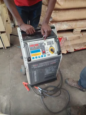 Heavy Duty Car and SUVs Battery Charger and Jumper Machine Sunshine