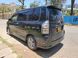 Toyota Voxy X 2WD 8-Seater 2011 Black