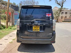 Toyota Voxy X 2WD 8-Seater 2011 Black