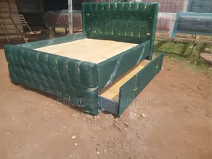 Luxury 5x6 Emerald Green Storage Bed Frame With Gold Strips