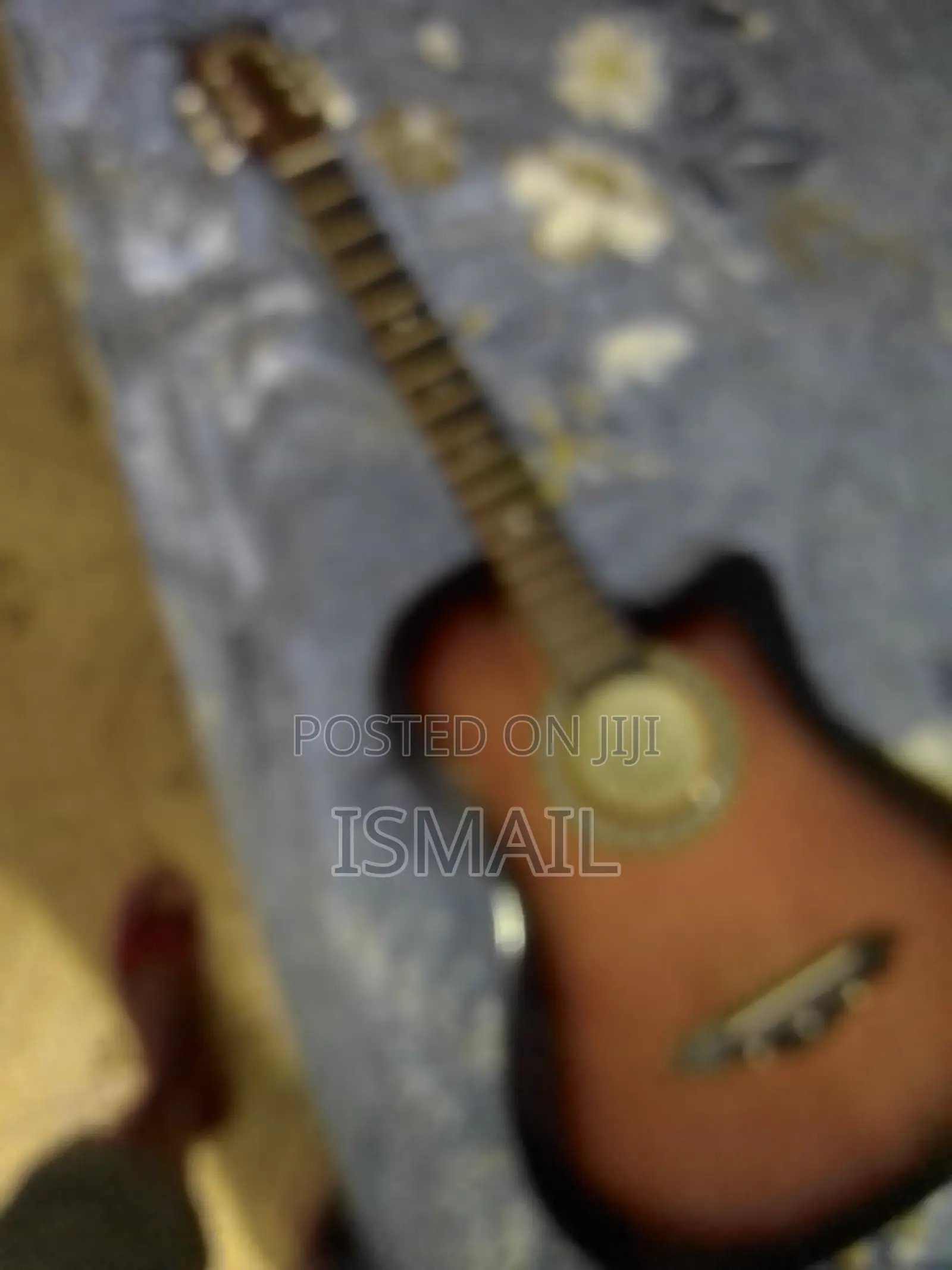 Acoustic/Electric Guitar Strings in Mitaboni