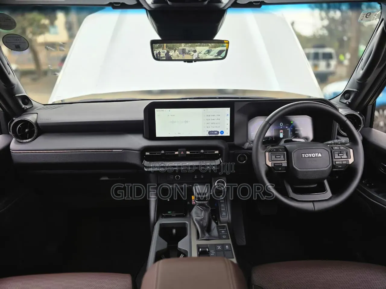 Toyota Land Cruiser Prado 2024 White