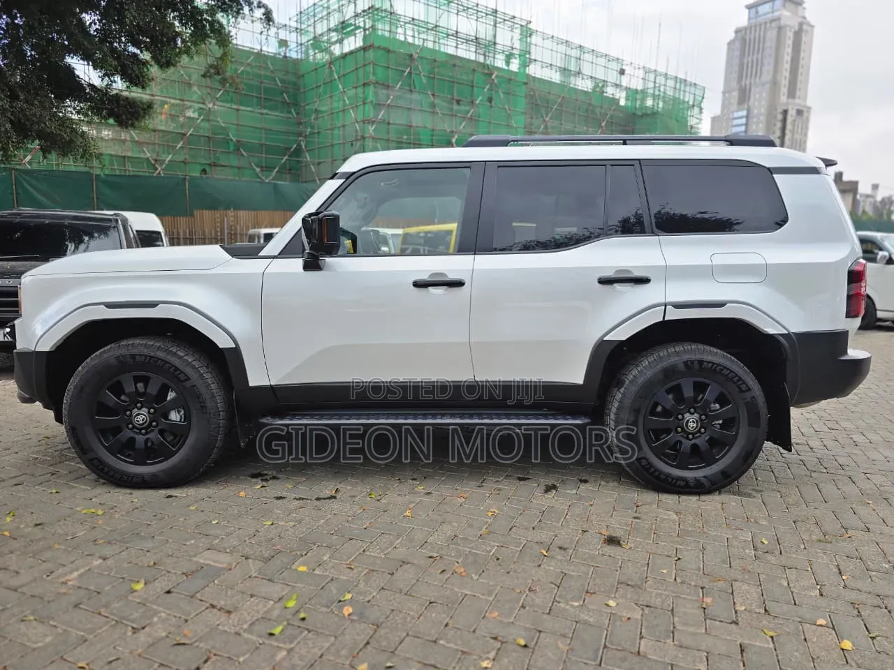 Toyota Land Cruiser Prado 2024 White