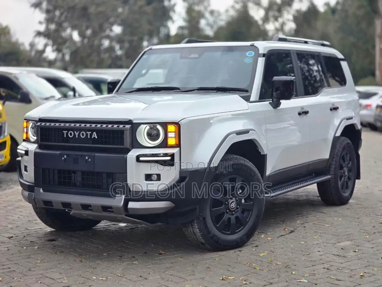 Toyota Land Cruiser Prado 2024 White
