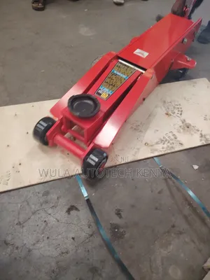 Heavy Duty 20tns Trolley Jack Machine Built for Professional Use