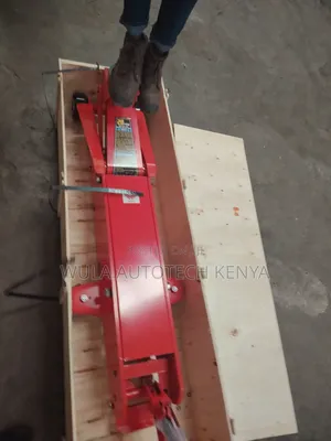Easy Workshop Manoeuvrability Heavy Duty 20tns Trolley Jack Machine