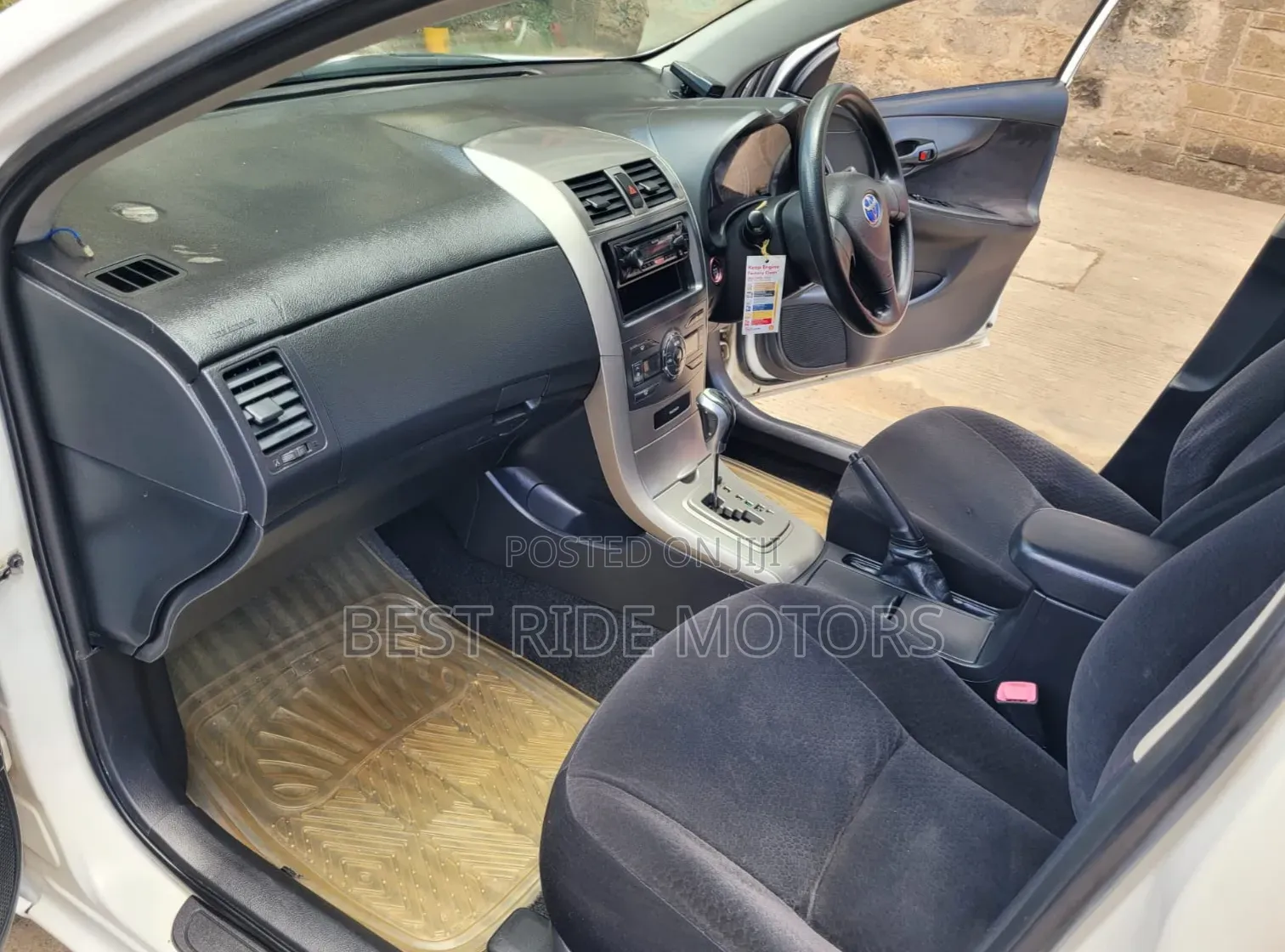 Toyota Corolla Fielder 1.5 Petrol FWD 2012 Pearl